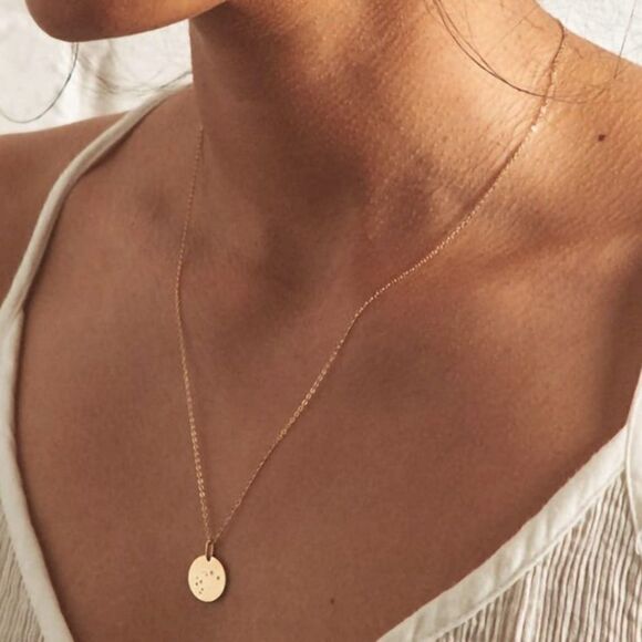 Pisces Zodiac Sign Disc Constellation Necklace - Picture 2 of 16